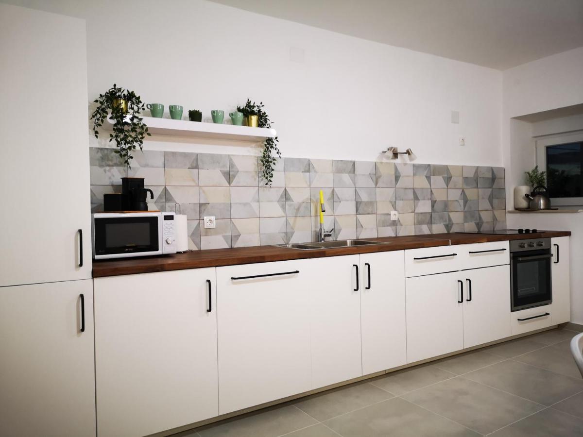 Sunrise, Coastal Istra, Pula Duga Uvala Apartment