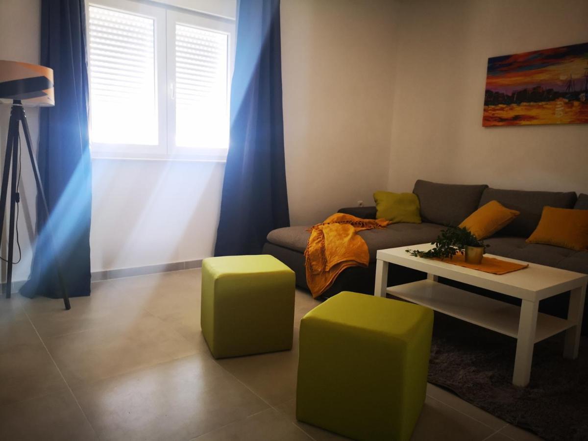 Sunrise, Coastal Istra, Pula Duga Uvala Apartment *